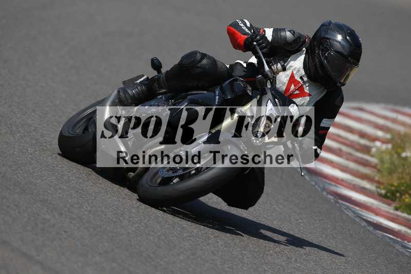 /Archiv-2023/28 05.06.2023 Moto Club Anneau du Rhin/vert-medium/31-1